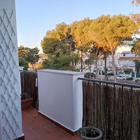 En Zona Atalaya Con Garaje Y Wifi Апартаменти