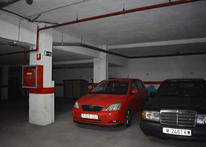 En Zona Atalaya Con Garaje Y Wifi Апартаменти Коніль-де-ла-Фронтера