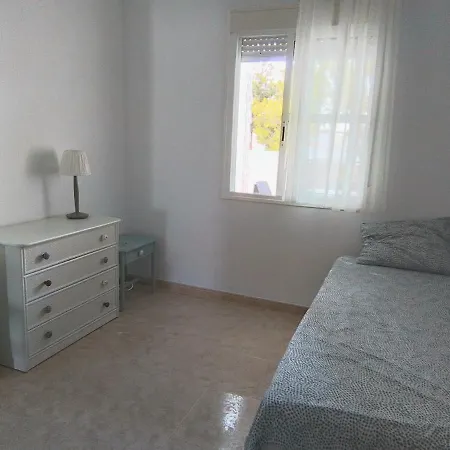 En Zona Atalaya Con Garaje Y Wifi Apartment