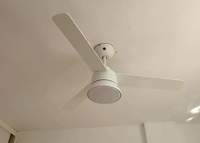 En Zona Atalaya Con Garaje Y Wifi Apartment *