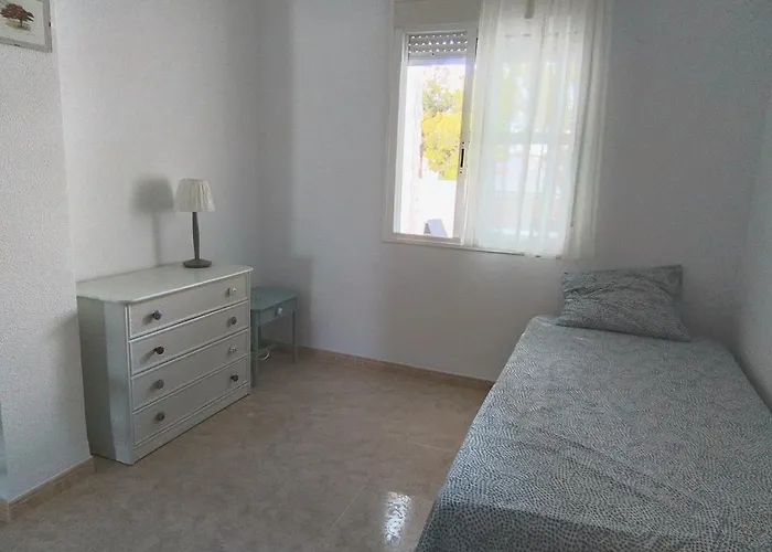 En Zona Atalaya Con Garaje Y Wifi Apartment