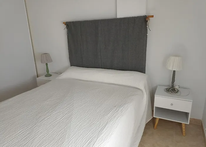 En Zona Atalaya Con Garaje Y Wifi Apartment *
