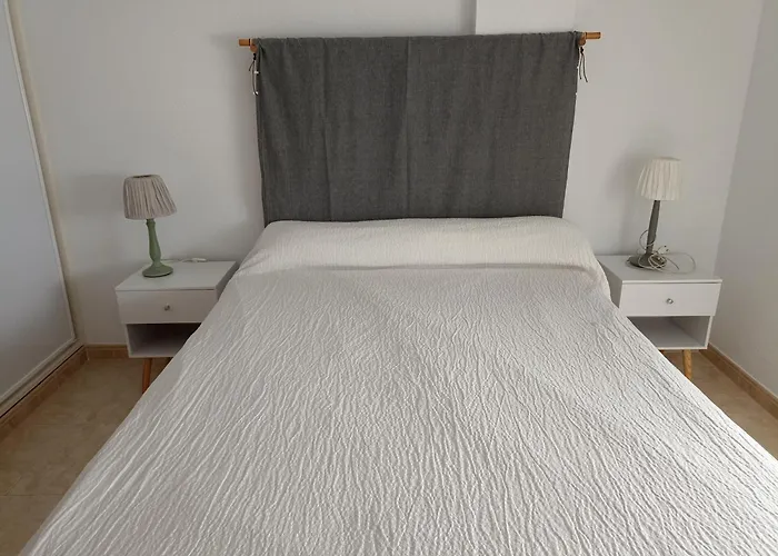 Apartment En Zona Atalaya Con Garaje Y Wifi Conil De La Frontera